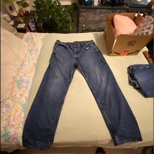 Men’s Levi’s 550 38x34 jeans GUC